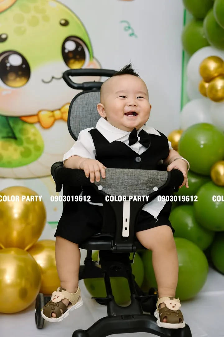 Nhấn để phóng to 🐍 “Rắn con mới 1 tuổi thôi… mà chiếm spotlight cả buổi tiệc rồi nha 😚💚” – ảnh 4