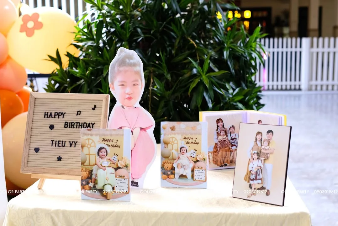 Nhấn để phóng to 🎉 TIỂU VY TRÒN MỘT TUỔI – BỮA TIỆC NGẬP TRÀN YÊU THƯƠNG! 🎉 – ảnh 4