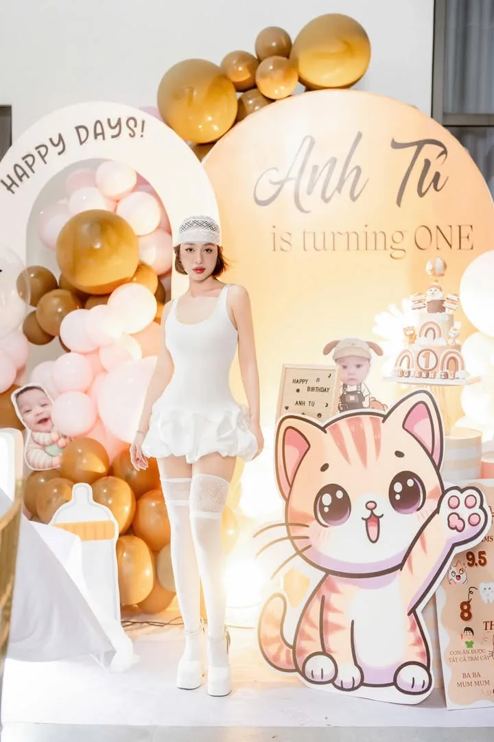 Nhấn để phóng to 🎉🎂HAPPY BIRTHDAY ANH TÚ – 1 TUỔI ĐÁNG YÊU, NHƯNG “SANG CHẢNH” với 26 TẦNG LẦU… – ảnh 5