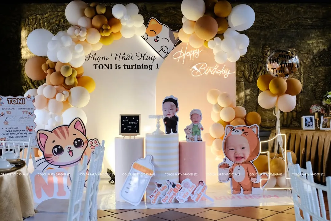 Nhấn để phóng to 🎉 CHÚC MỪNG SINH NHẬT NHẤT HUY - TONI ĐÁNG YÊU TRÒN 1 TUỔI! 🎂 – ảnh 1