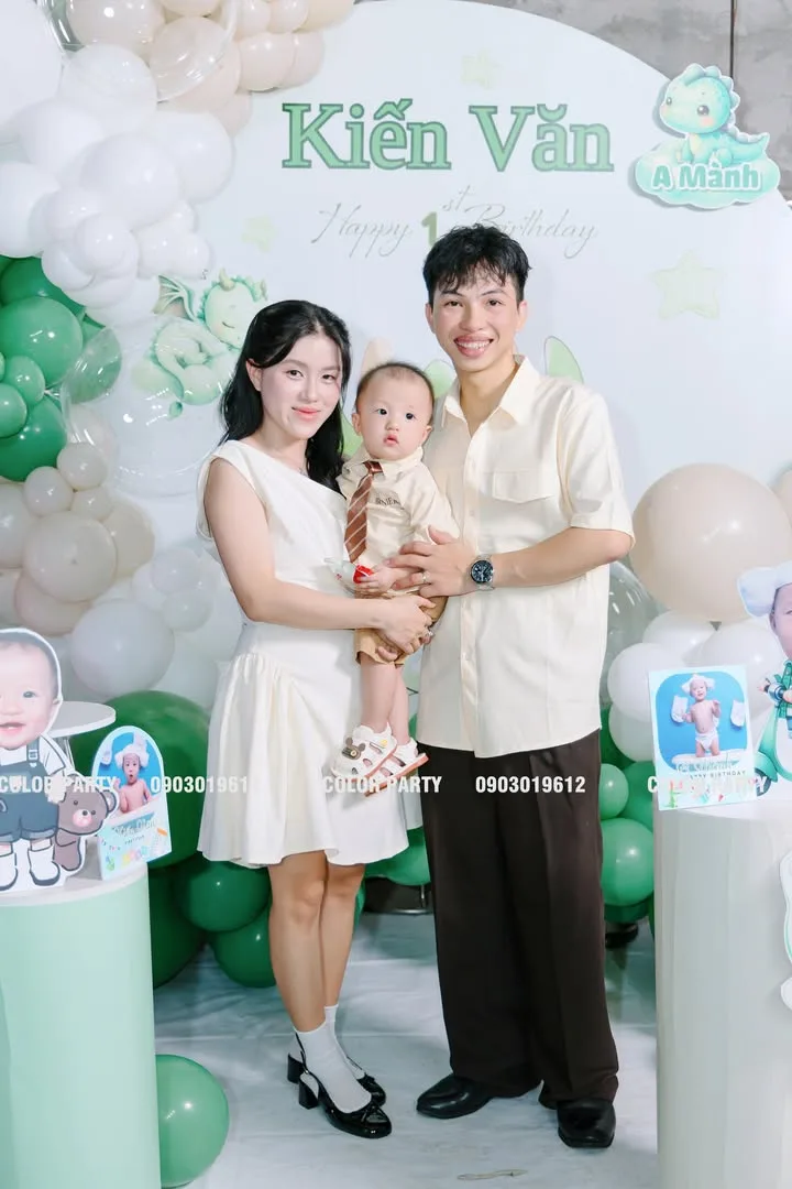 Nhấn để phóng to Chúc mừng thôi nôi bé Kiến Văn – ảnh 2