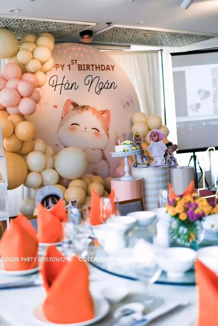 Nhấn để phóng to 🎉 Happy 1st Birthday bé Hàn Ngân – Bông hoa nhỏ của cả gia đình! 🎂 – ảnh 4