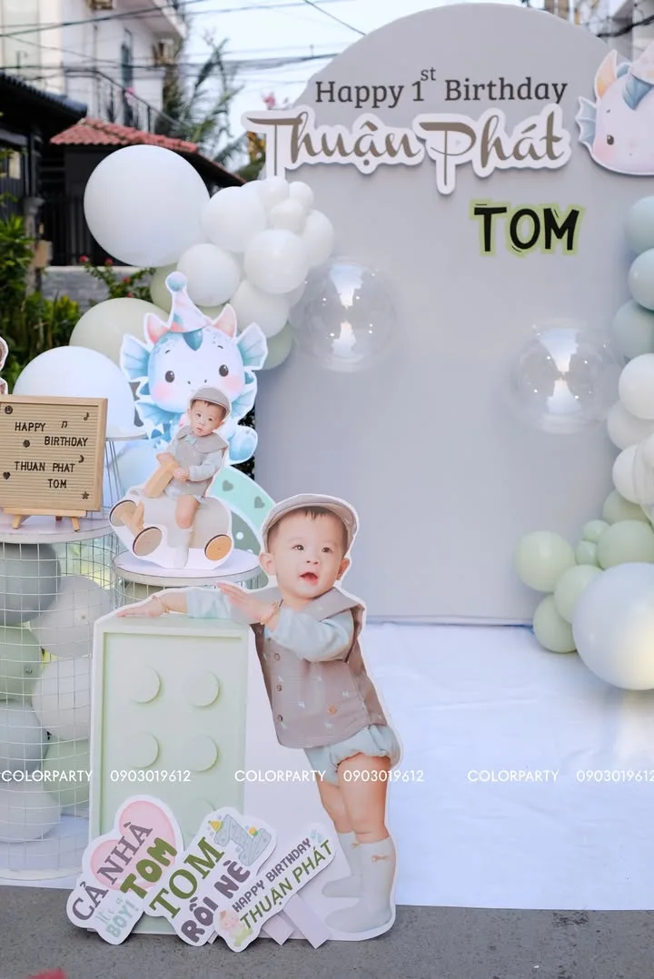 Nhấn để phóng to 🍼 TOM lên sóng - Một tuổi chưa biết gì nhưng được decor xịn xò! 🎈 – ảnh 2